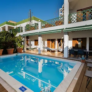 Villa In Elite Residential Area Of, District de Faro